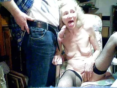 Ladnik desenho fazendo porno e Kuvshinka em vídeo