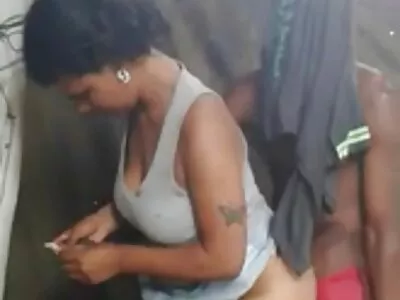 Cutie Slim Monta vídeo de pornô desenho Caralho Gordo